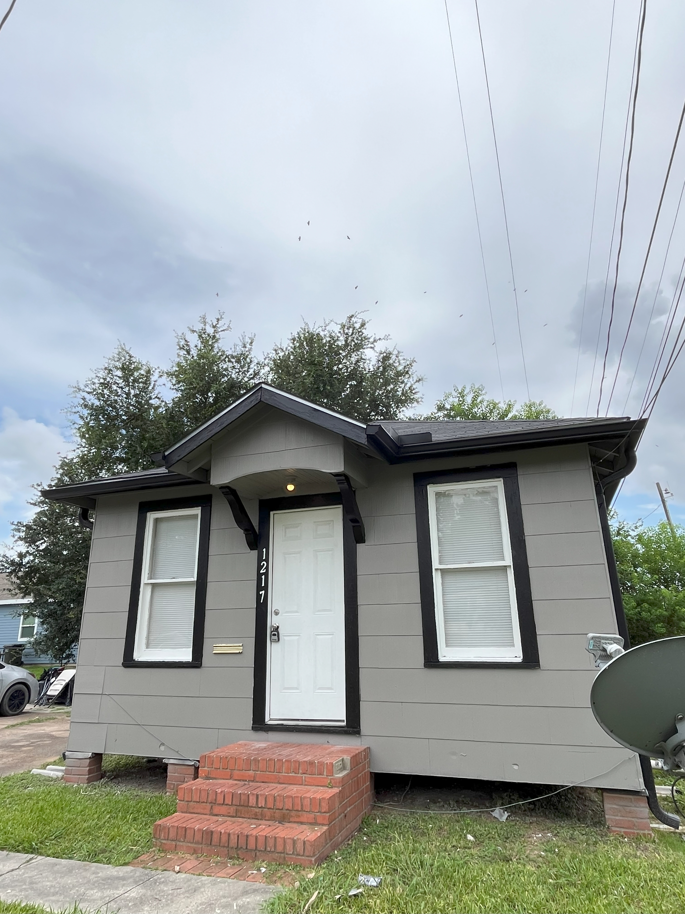 1217 New Orleans Ave